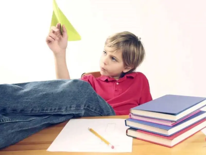 13 Yaşında Oğlum Yalan Söylüyor: Ailelerin Merak Ettiği Temel Konular